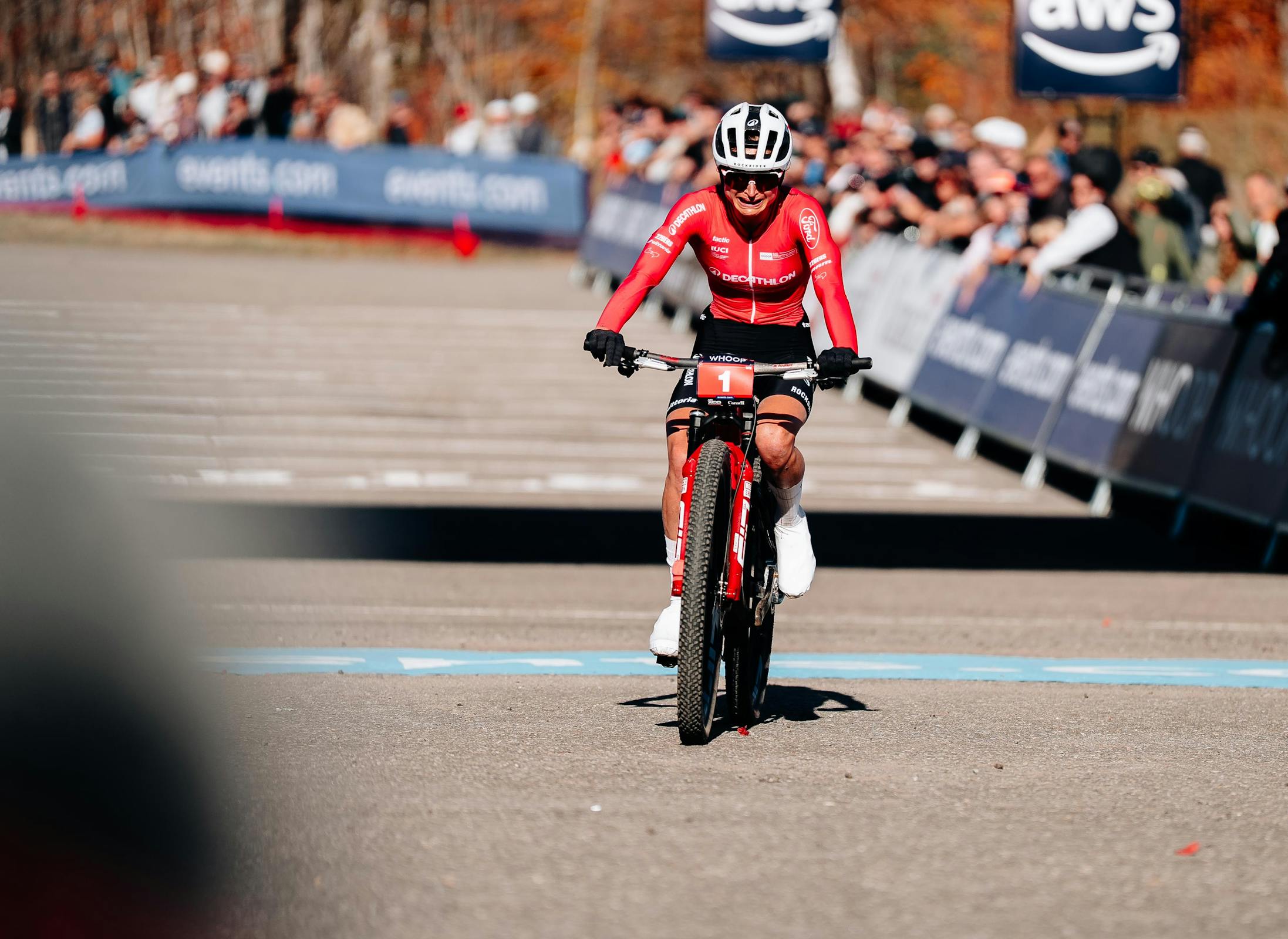 Hình minh họa 5: Samara Maxwell Wins MTB thế giới cúp 2026