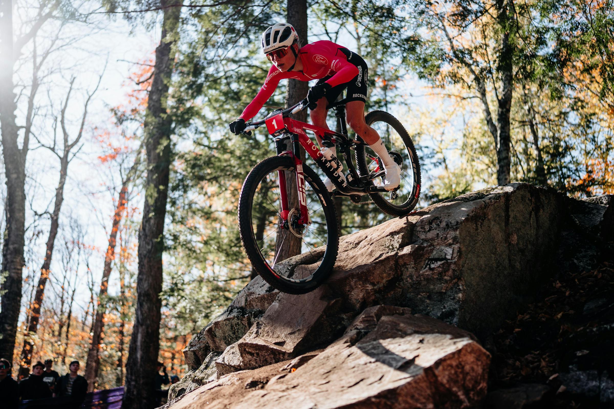 Hình minh họa 3: Samara Maxwell Wins MTB thế giới cúp 2026