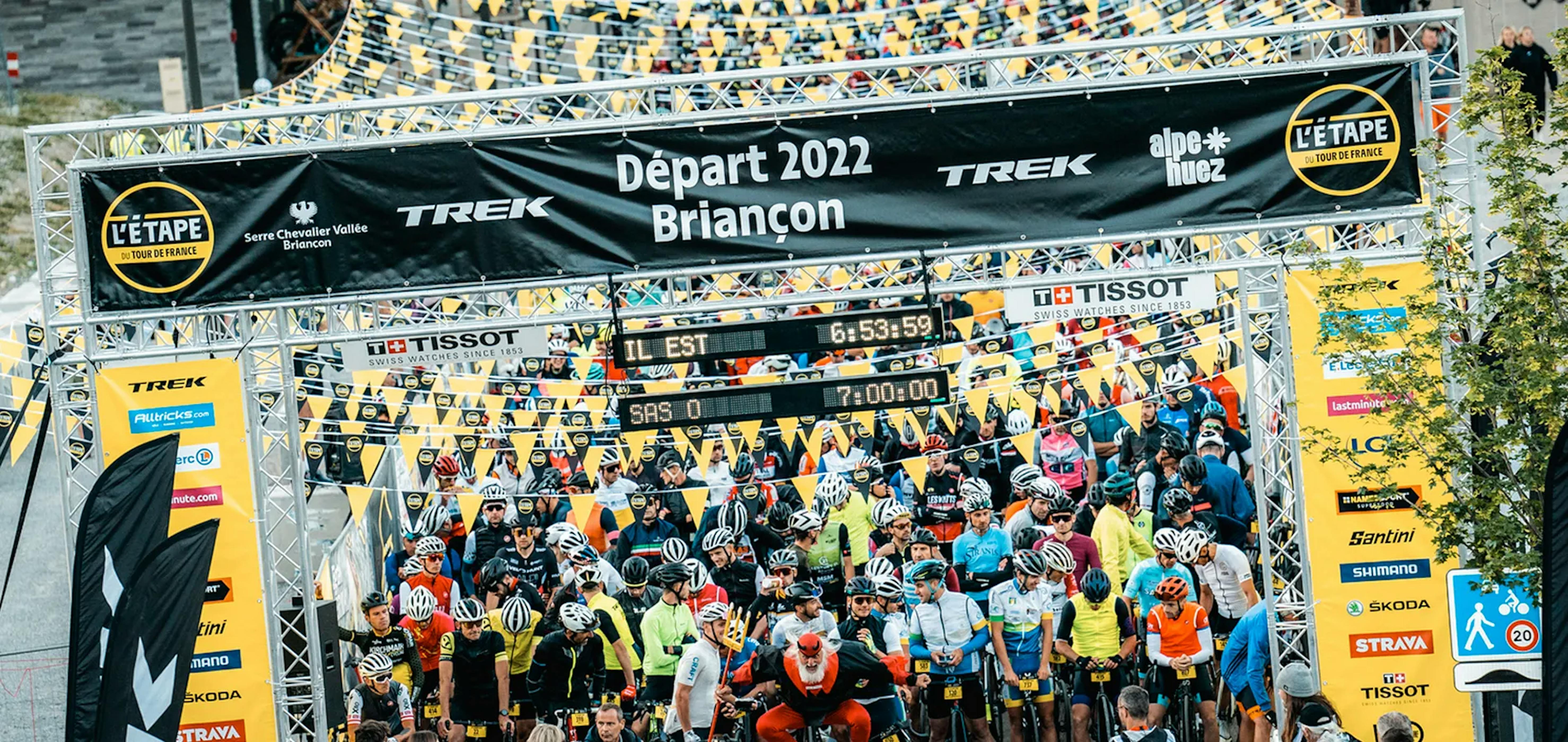 Julbo enters into thế giới của đạp xe đường trường tại L’Étape du Tour 2022!